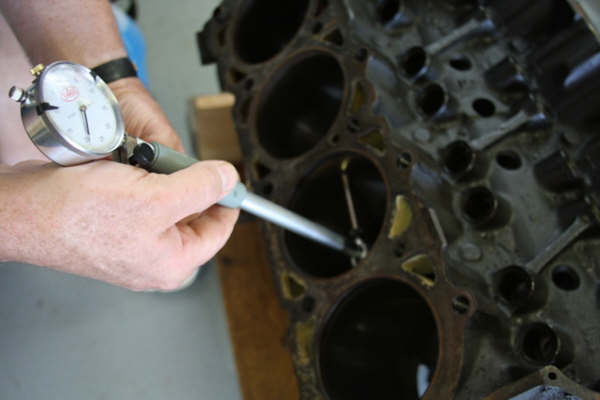 Bore gauge in action