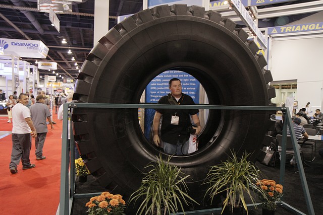 Lohnes and massive tire