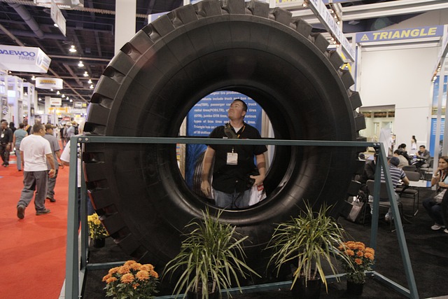 Lohnes and massive tire