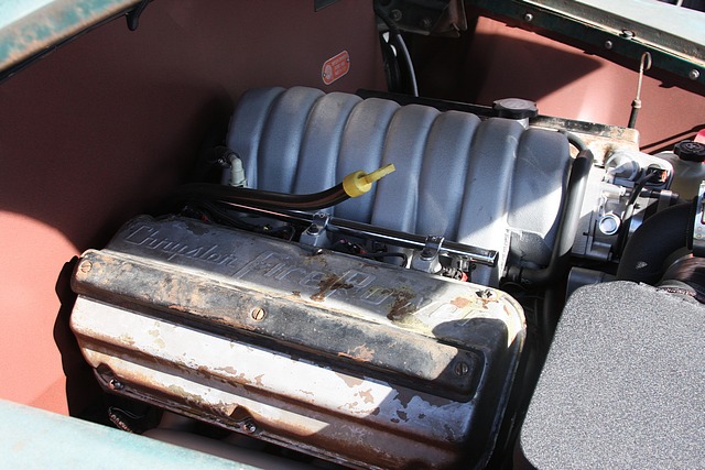 Hey, that's not an old Hemi!