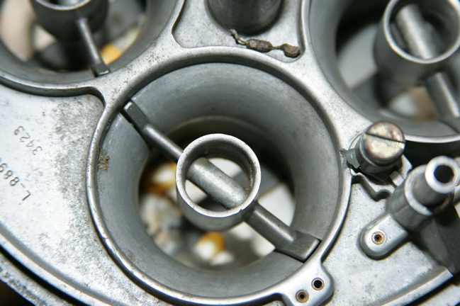 Holley Dominator with corn in it Holley Dominator with corn in it