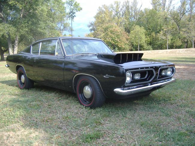 Tony Field's 1967 Barracuda 