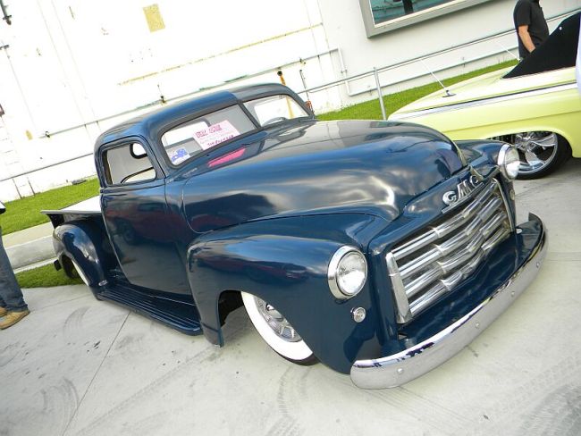 Bitchin' slammed GMC