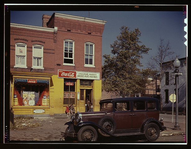 Stunning color street view photo. Stunning color street view photo.