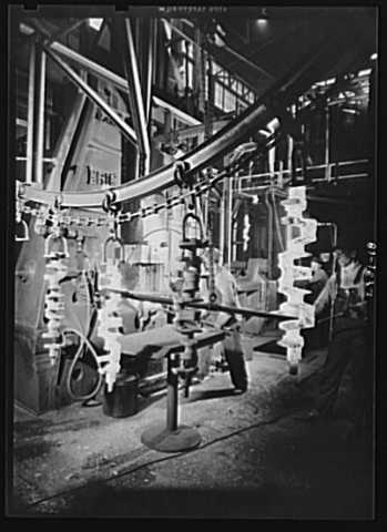 Hot cranks! Hot cranks!