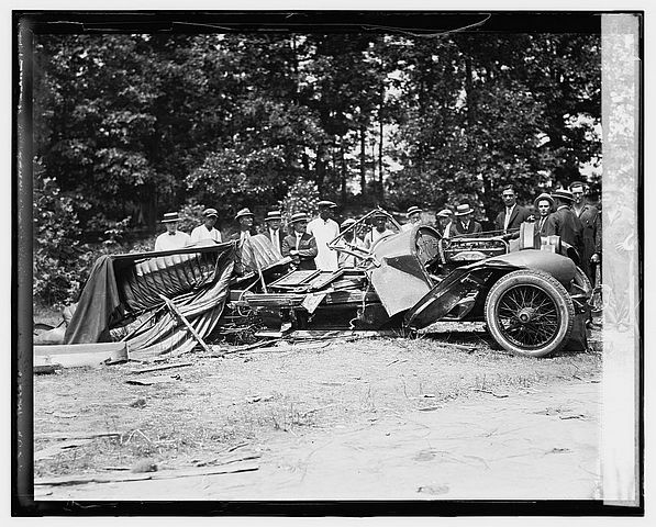 A destroyed Stutz A destroyed Stutz
