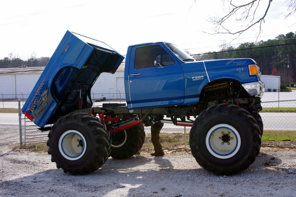 Field ford monster show truck #5